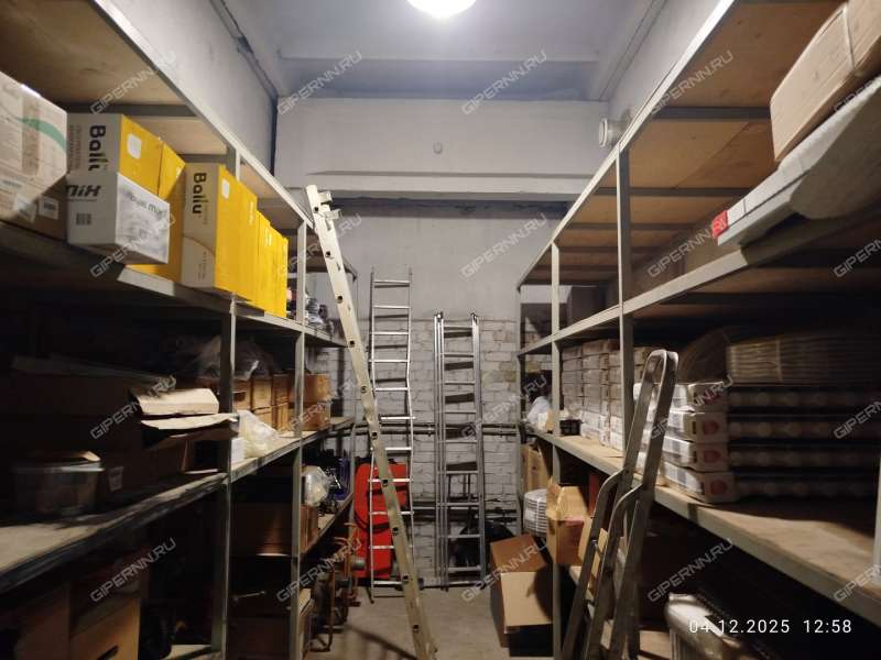 здание под склад, производственную площадь на территория промзоны птицефабрики рабочий посёлок Лукино