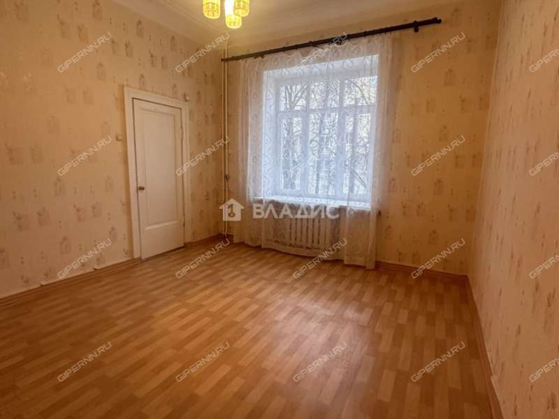 трёхкомнатная квартира на улице Страж Революции дом 6/3