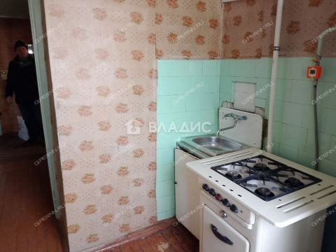 2-komnatnaya-ul-geroya-popova-d-2 фото