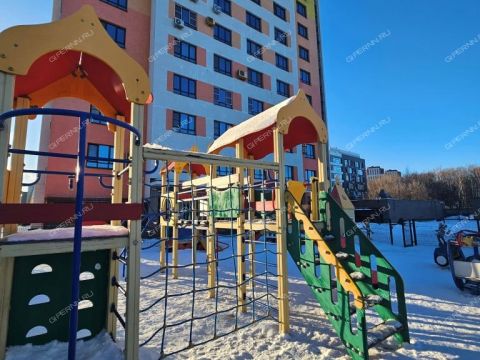 3-komnatnaya-ul-rodionova-d-192-k4 фото