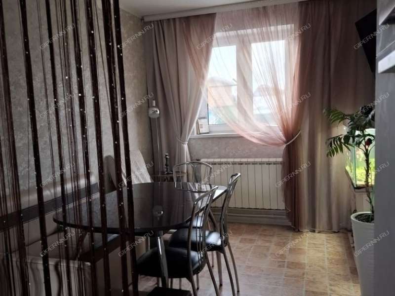 1/2 дома на Новошкольной улице