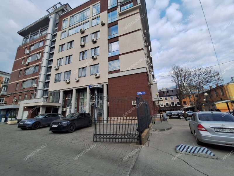 четырёхкомнатная квартира на улице Минина дом 10в