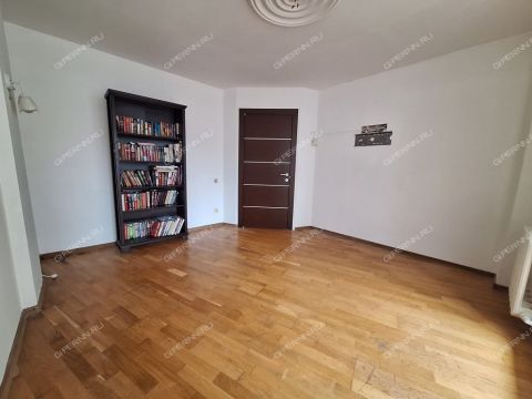 2-komnatnaya-ul-belinskogo-d-69 фото