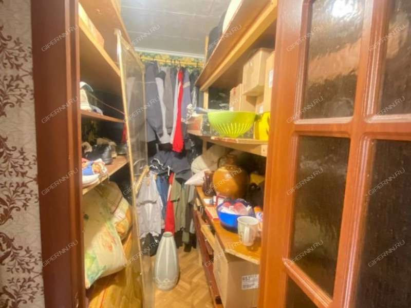 двухкомнатная квартира на улице Октябрьской Революции дом 18