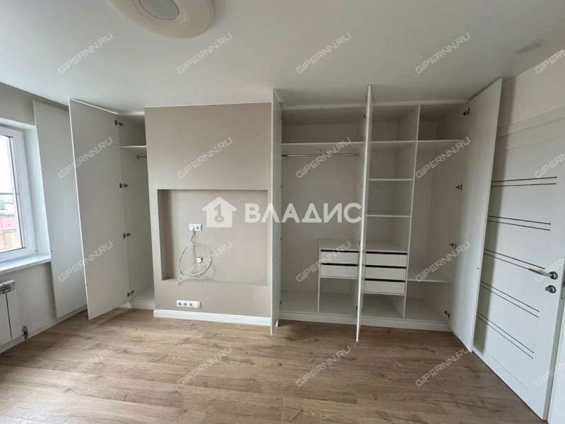 двухкомнатная квартира на улице Профинтерна дом 26