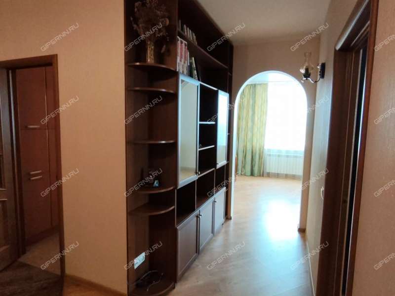 трёхкомнатная квартира на Краснозвёздной улице дом 7а