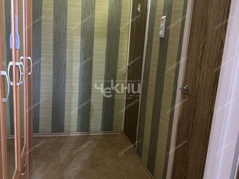 двухкомнатная квартира на 2-й мкр дом 43 Бор
