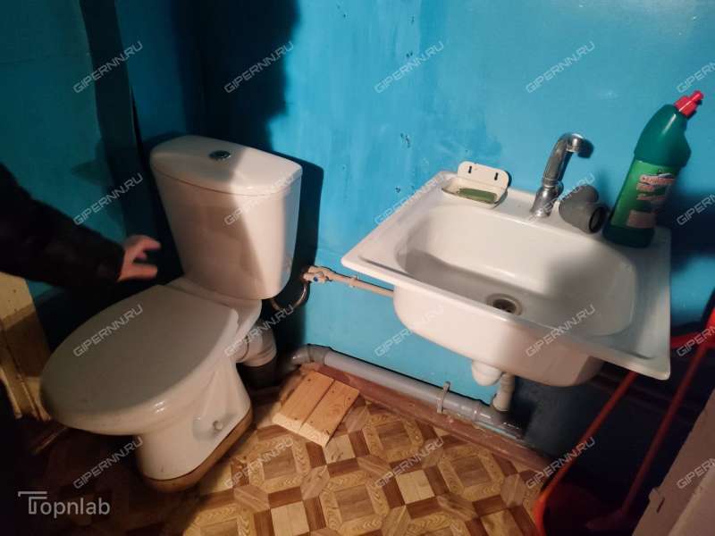 дом на улице Кожанова село Великий Враг