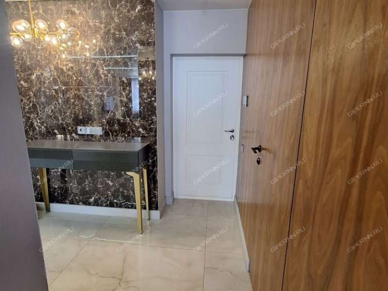 четырёхкомнатная квартира на проспекте Ленина дом 30 к5