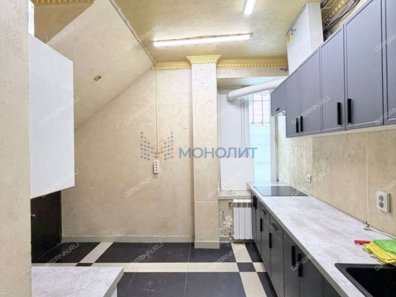 помещение под офис, торговую площадь на улице Чкалова