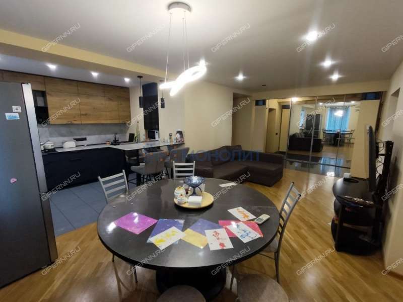 четырёхкомнатная квартира на Казанском шоссе дом 10 к2