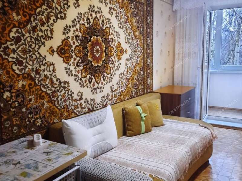 комната в доме 2 на улице Героя Советского Союза Усилова