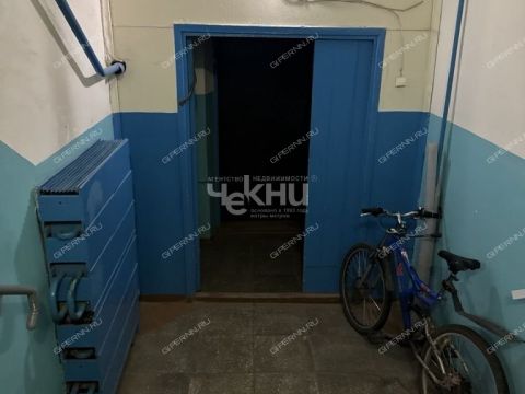 1-komnatnaya-ul-sergeya-tyulenina-d-7 фото