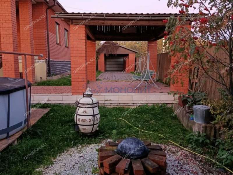 дом на улице Контак город Урень