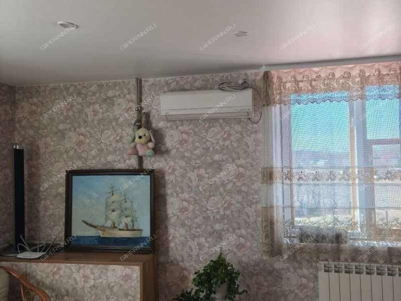 дом на Магистральной улице село Большая Ельня
