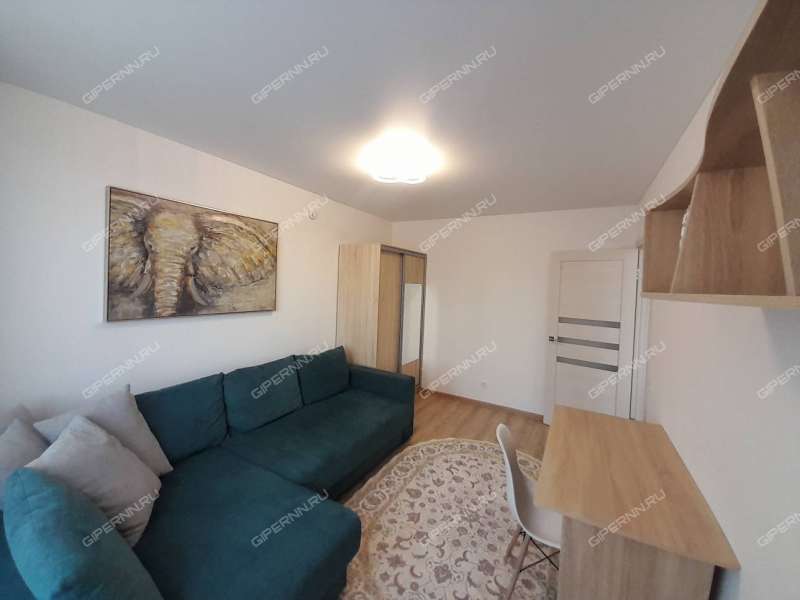 трёхкомнатная квартира на проспекте Героев Донбасса дом 10