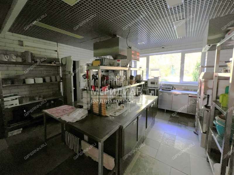 здание под коммерческую недвижимость на Альпийская село Шава