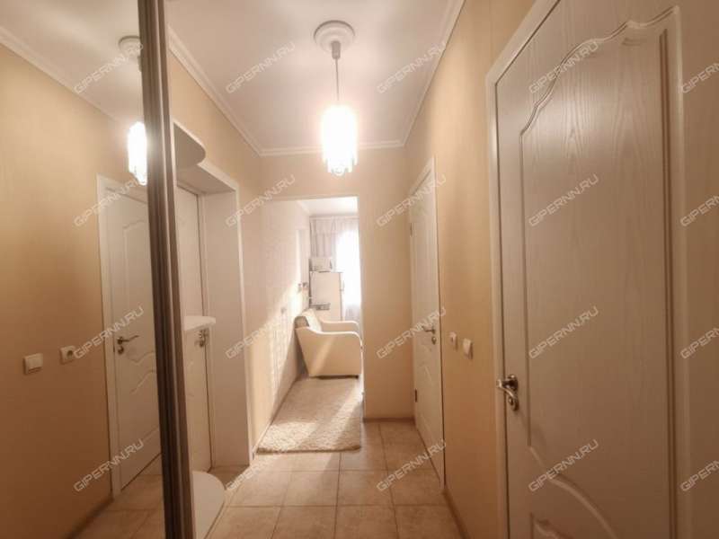 однокомнатная квартира на Вятской улице дом 1