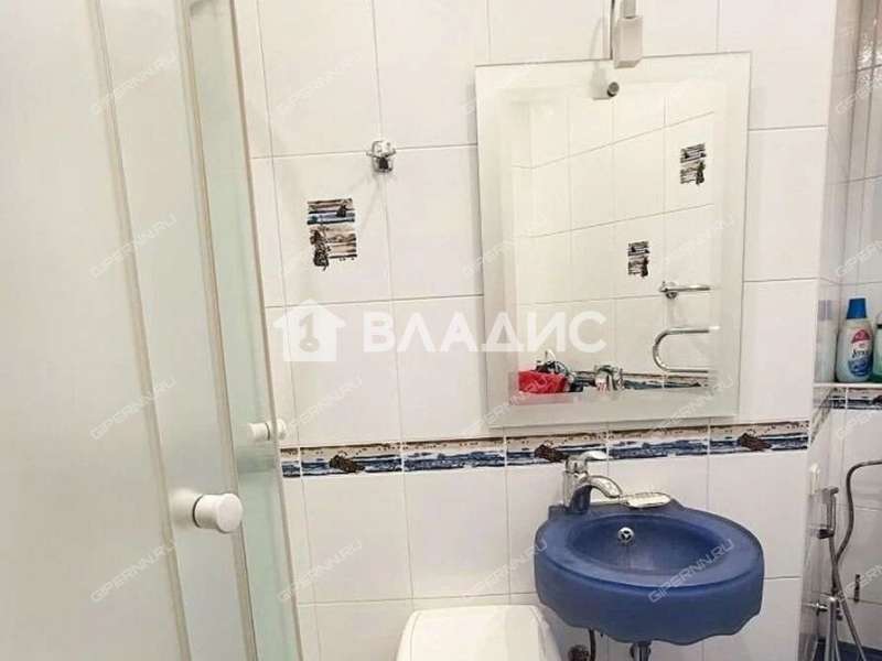 трёхкомнатная квартира на улице Костина дом 6 к1
