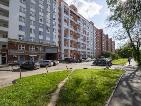 4-komnatnaya-ul-osharskaya-d-88-k1 фото