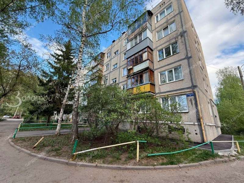 двухкомнатная квартира на улице Героев Космоса дом 12