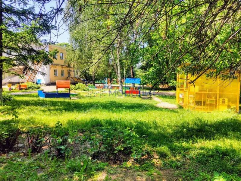 трёхкомнатная квартира на улице Героя Попова дом 37