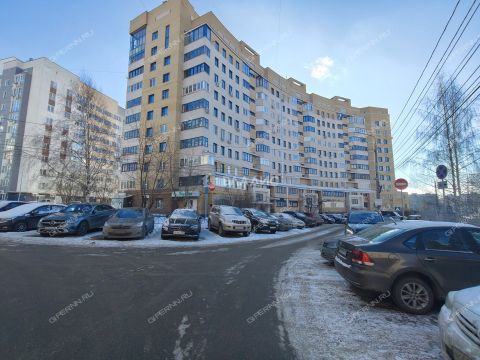 3-komnatnaya-ul-rodionova-d-193 фото