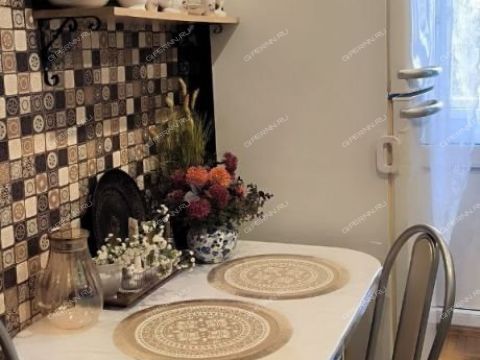 2-komnatnaya-b-r-zarechnyy-d-1 фото