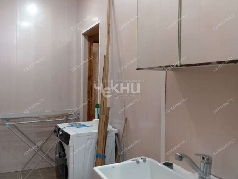 трёхкомнатная квартира на Центральной улице дом 9 рабочий посёлок Гидроторф