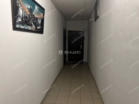 1-komnatnaya-nab-volzhskaya-d-8 фото