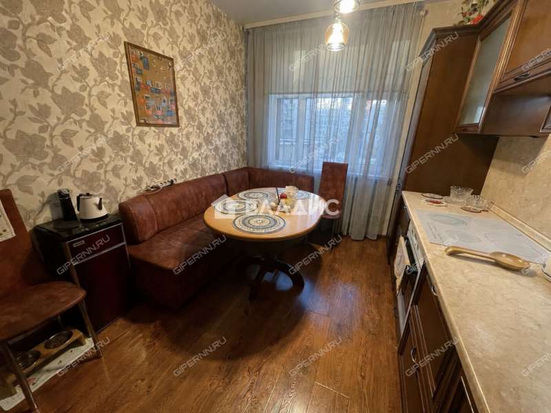 трёхкомнатная квартира на улице Щербакова дом 14