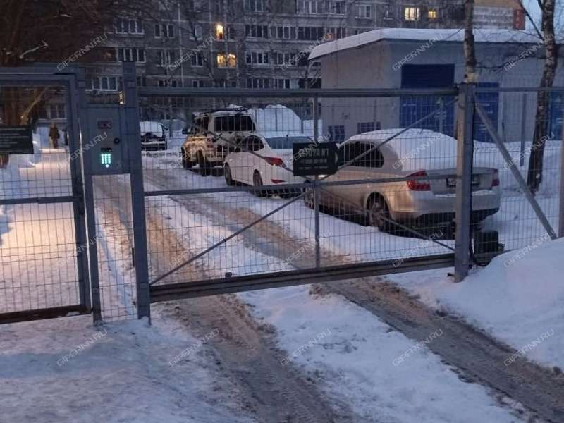 трёхкомнатная квартира на улице Сергея Есенина дом 35