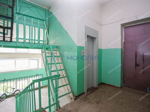 4-komnatnaya-ul-sergeya-esenina-d-13 фото