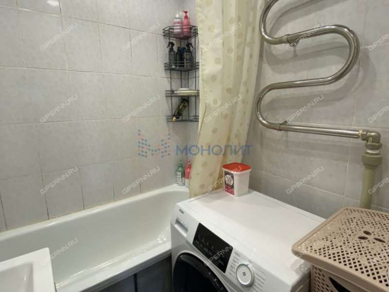 трёхкомнатная квартира на улице Володарского дом 11