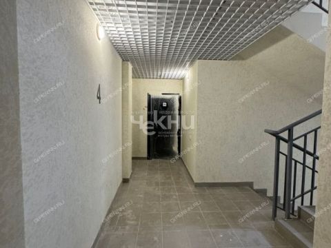 3-komnatnaya-ul-poltavskaya-d-15 фото