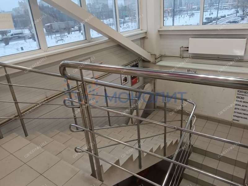 помещение под торговую площадь, недвижимость под салоны красоты на Народной улице