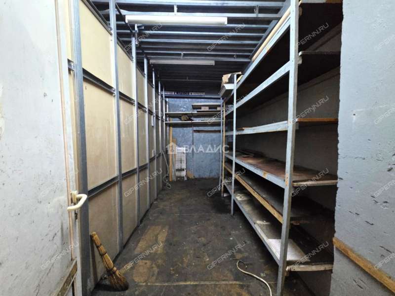 помещение под помещение свободного назначения на Народной улице