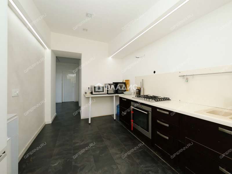 трёхкомнатная квартира на улице Минина дом 29