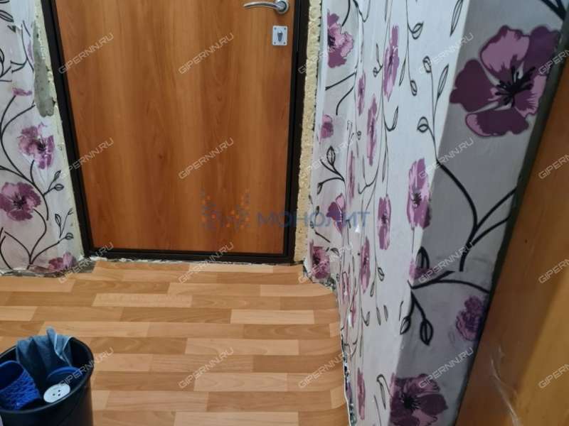 четырёхкомнатная квартира на Школьной улице дом 26 село Линда