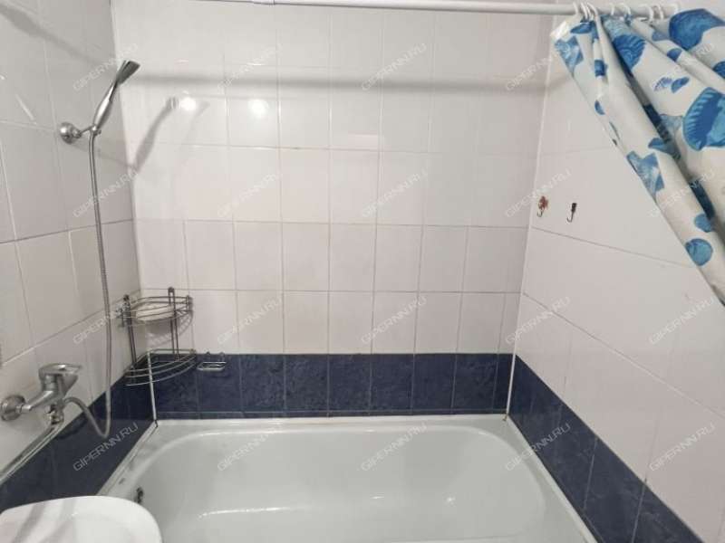 двухкомнатная квартира на проспекте Кирова дом 20/2