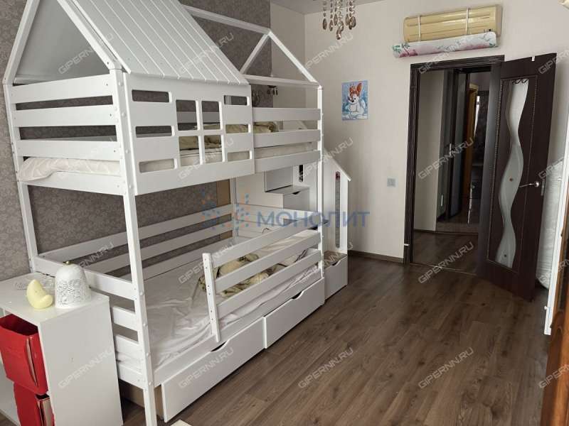 пятикомнатная квартира на улице Максима Горького дом 218/22