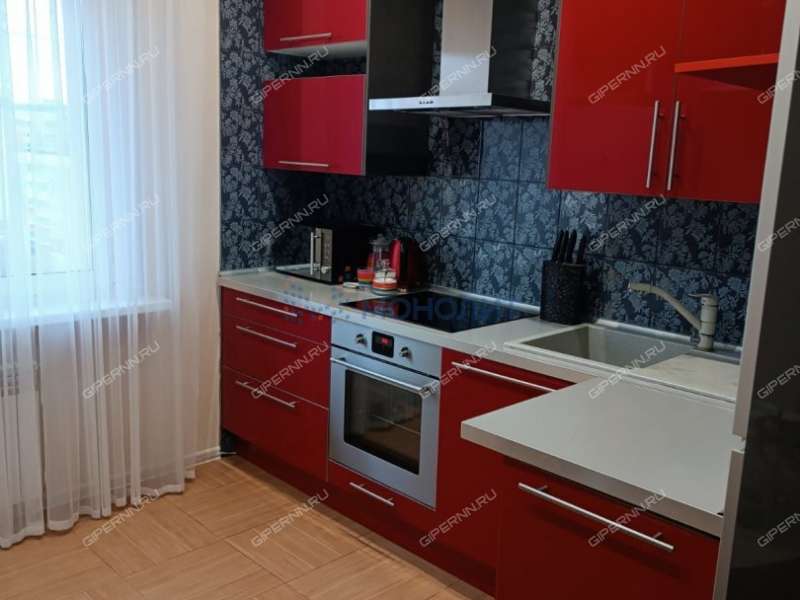 трёхкомнатная квартира на улице Богдановича дом 4