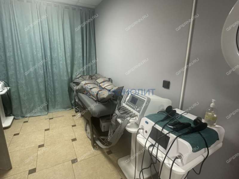 помещение под офис, недвижимость под салоны красоты на улице Бориса Панина