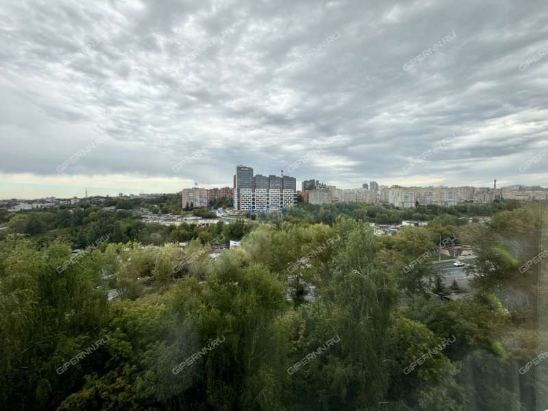 трёхкомнатная квартира на улице Верхнепечёрская дом 1