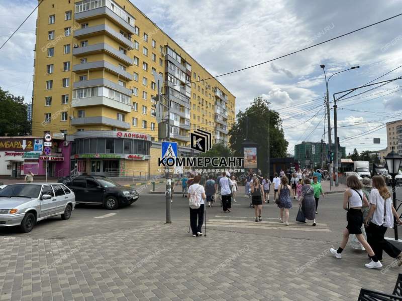 помещение под торговую площадь на улице Коминтерна