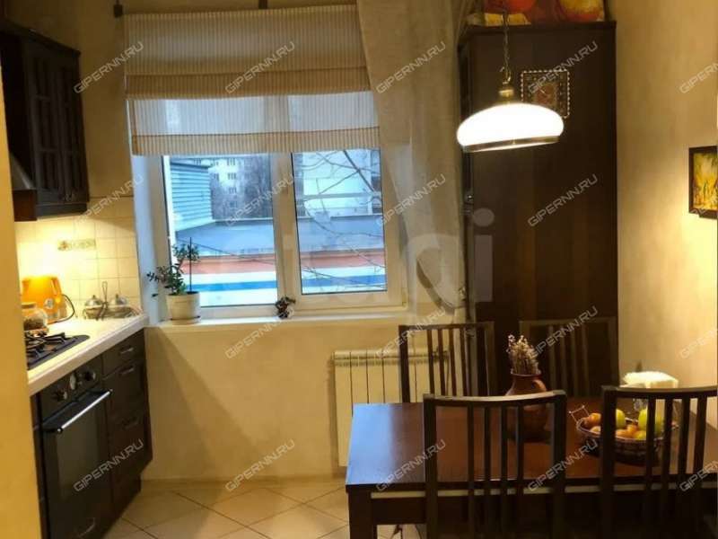 трёхкомнатная квартира на Перекопской улице дом 10