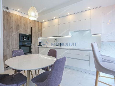 3-komnatnaya-ul-rodionova-d-192-k4 фото