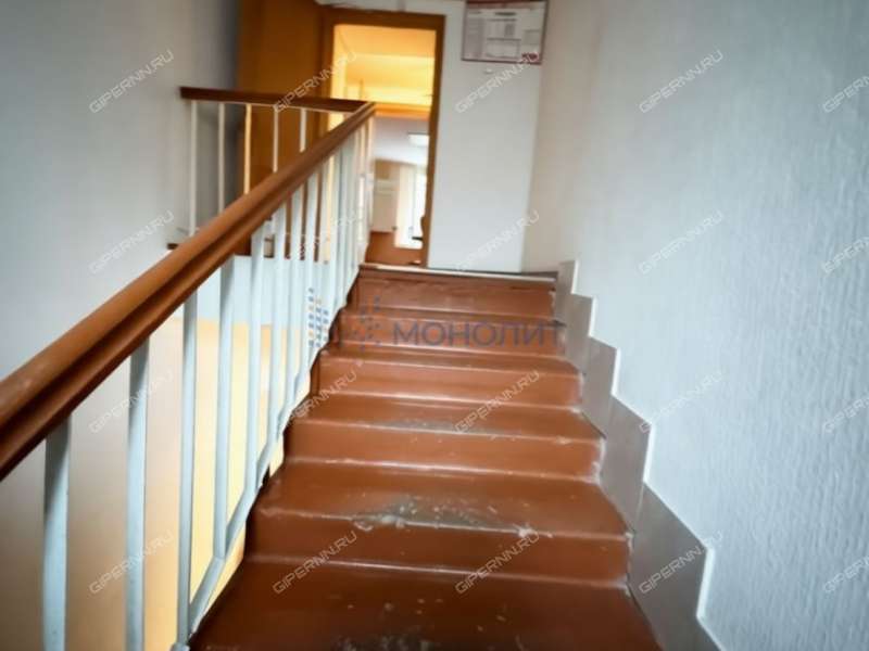 помещение под офис, торговую площадь на улице Нестерова