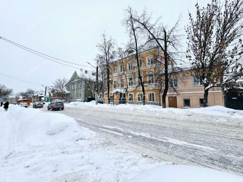 четырёхкомнатная квартира на улице Литвинова дом 40