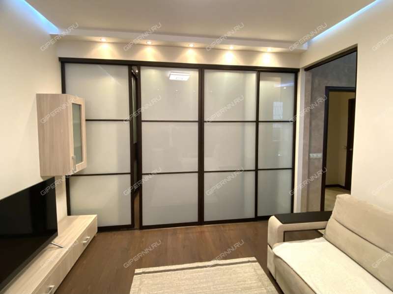 однокомнатная квартира на Волжской набережной дом 8 к2